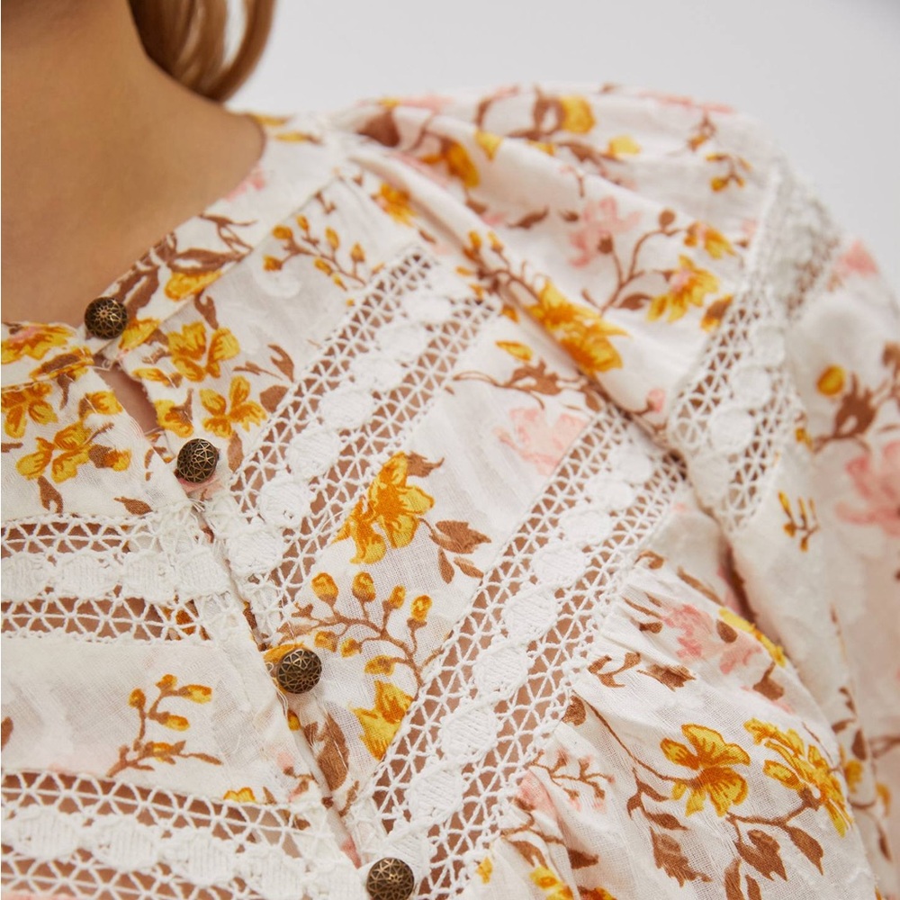 ANTHROPOLOGIE NWOT Harmony Lace Peasant Blouse in Neutral Motif - Picture 3 of 11